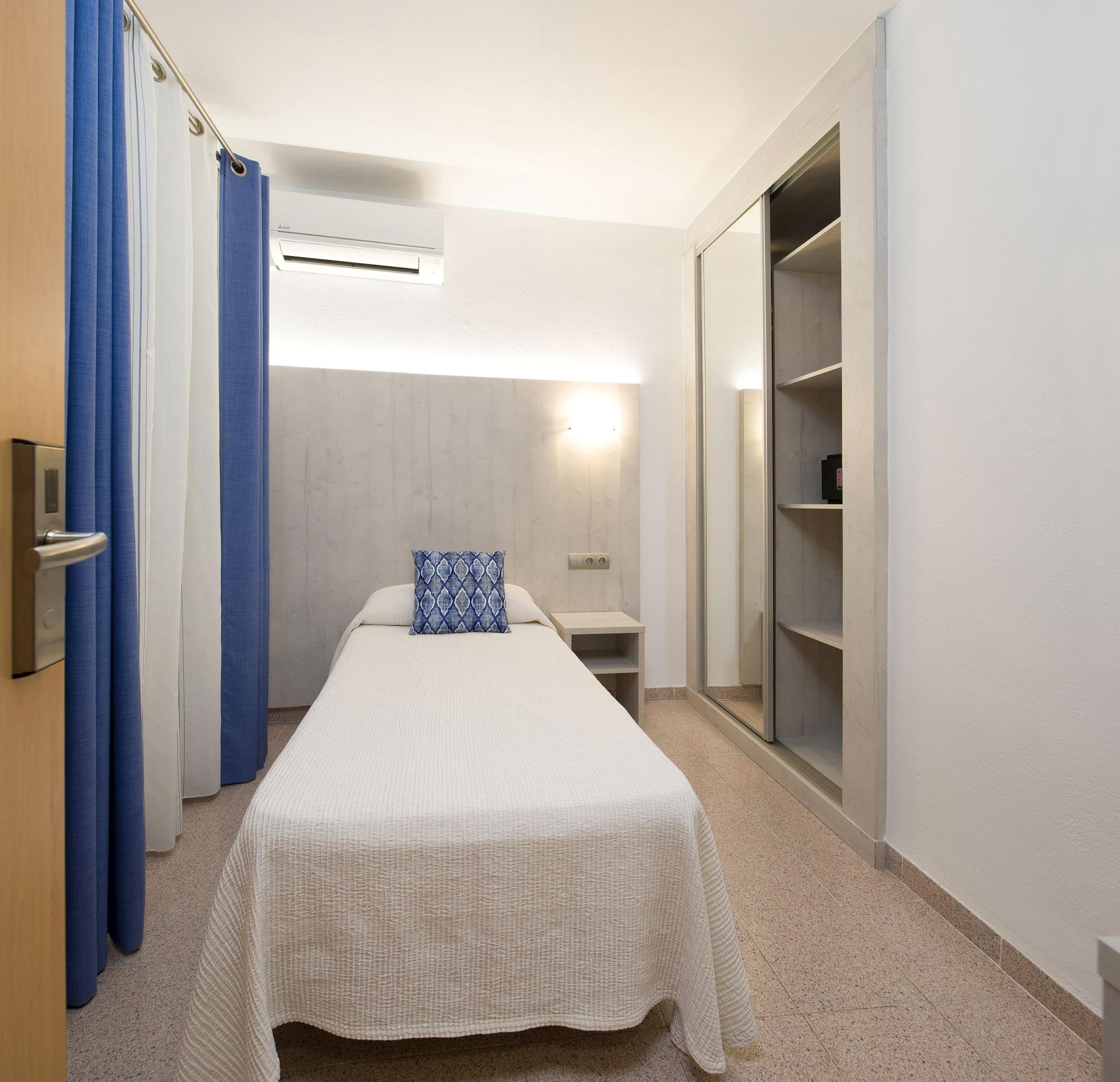 Hostal Roca Sant Antoni de Portmany Exterior foto